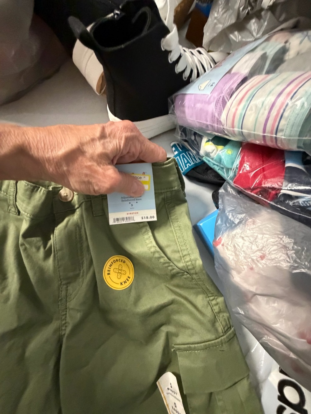 Olive Green Cargo pants baggy size 5 nwt